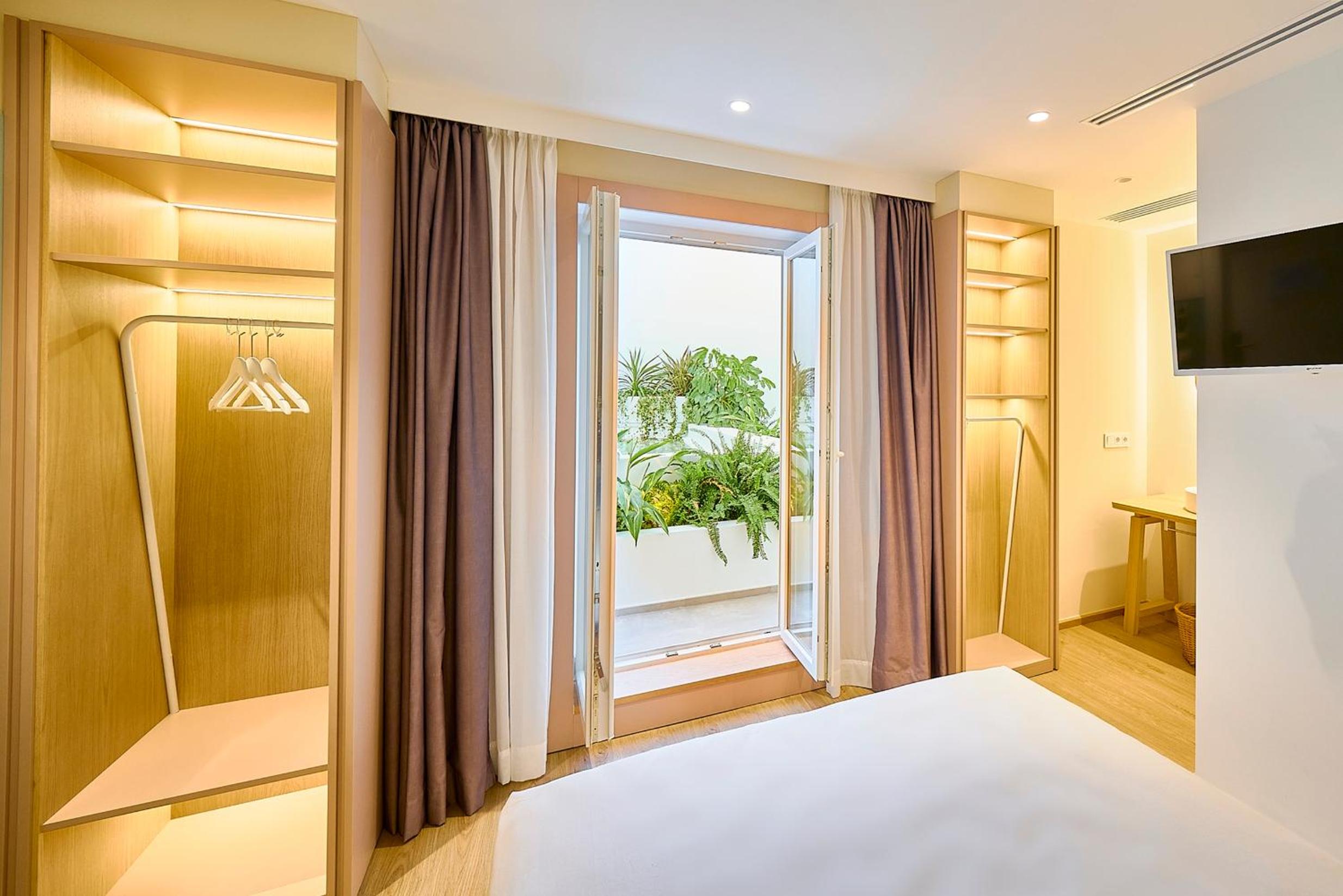 Double Room with Terrace - Photo 4