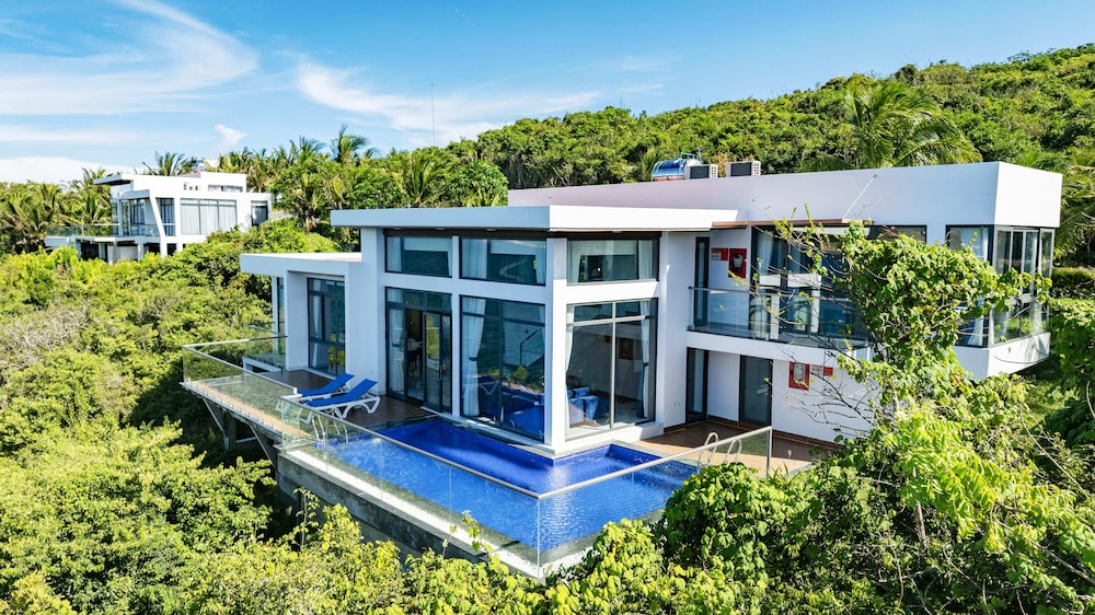 Luxury Villa, 3 Bedrooms, Ocean View