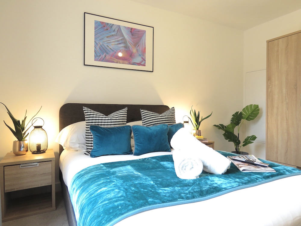 One Bedroom with Views & Balcony