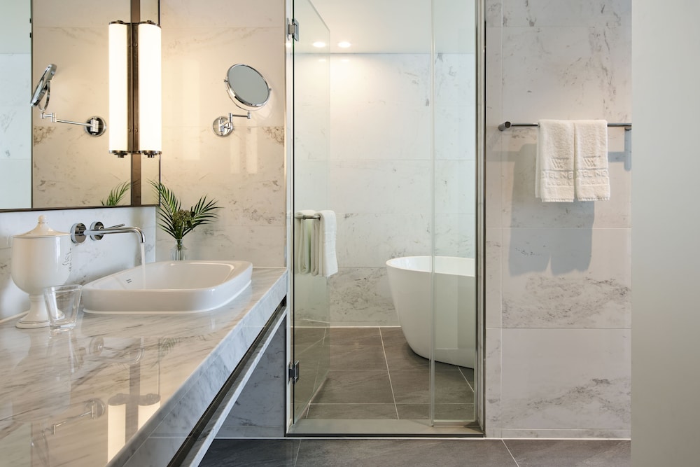 Suite, 1 Bedroom photo 2