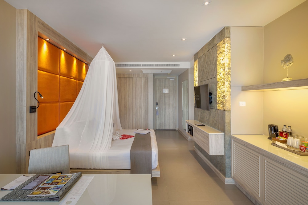 Sea View Honeymoon Suites - Photo 7