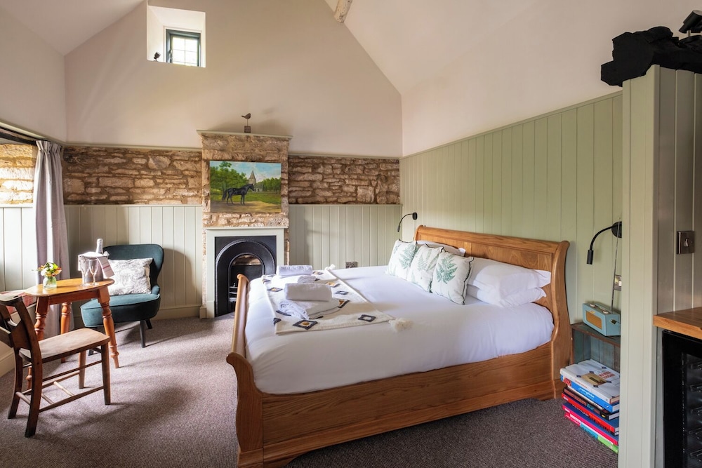 Superior Double Room with Super King Size Bed
