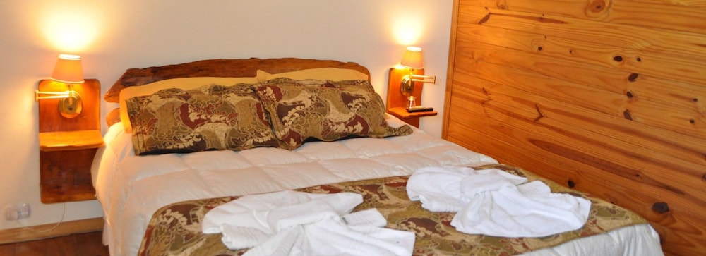 Bungalow, 1 Queen Bed (Notro) photo 2