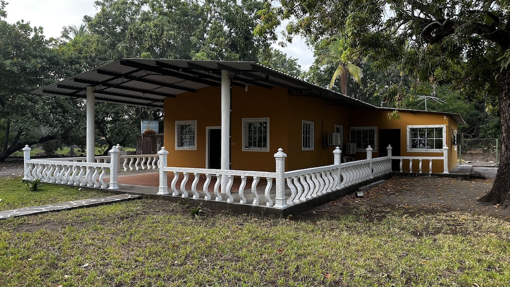 Traditional House photo 2
