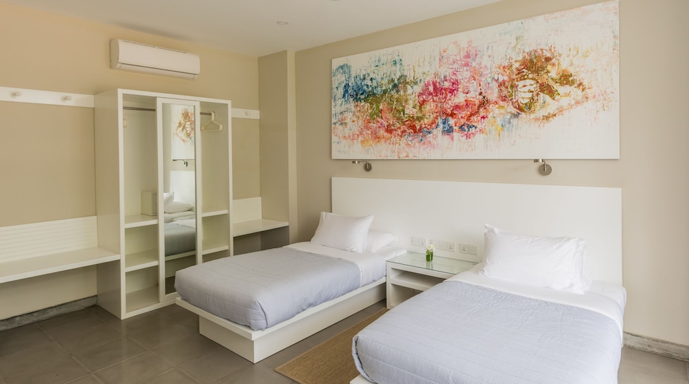Superior Room, Ocean View photo 2