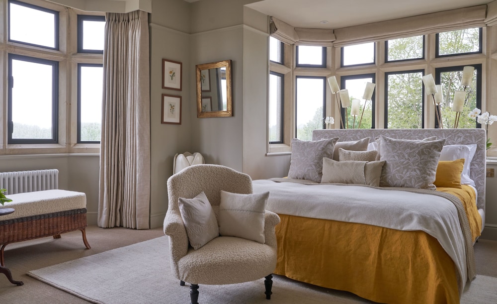 The Manor House photo 1