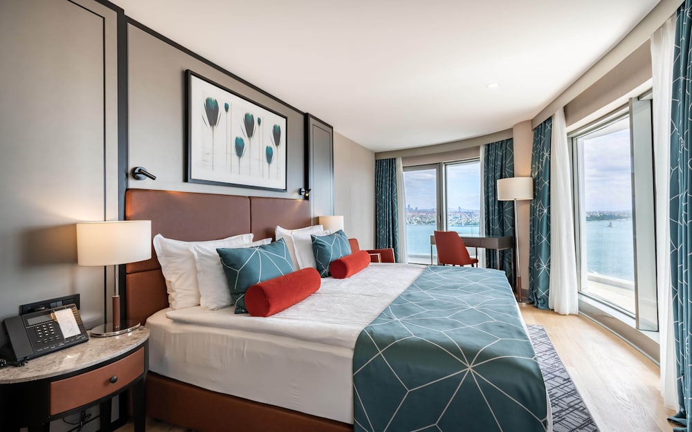 Honeymoon Double Room, Jetted Tub, Sea View photo 2