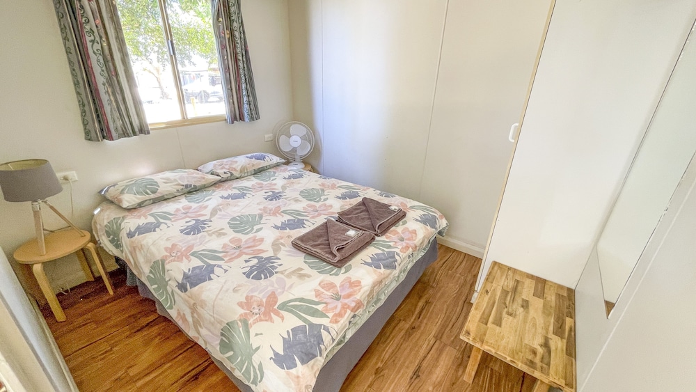 Standard Family Cabin 2 Bedroom – Shared Bathroom (No Bathroom inside Room) photo 1