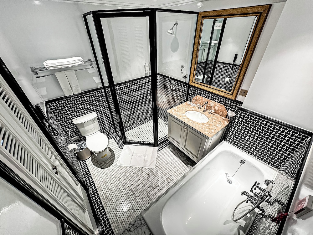 Cyan Family Suite photo 3