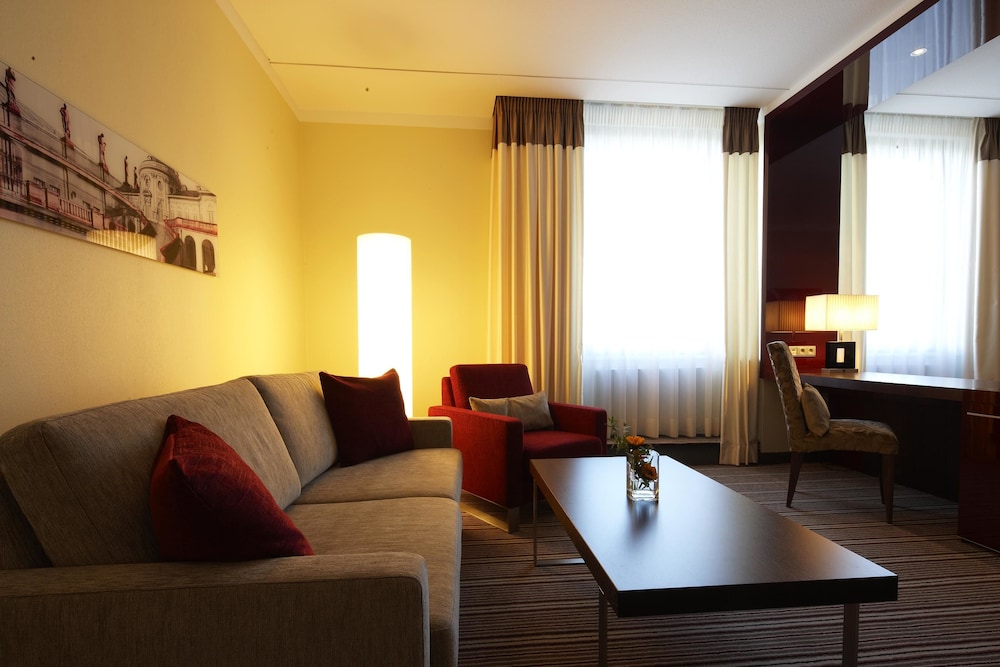 Executive Suite (Junior)