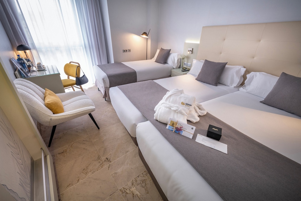 Comfort Triple Room