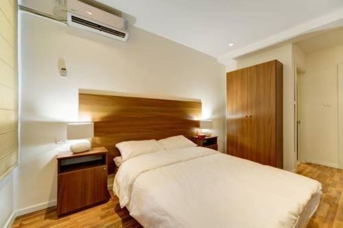 Large Double Room photo 1