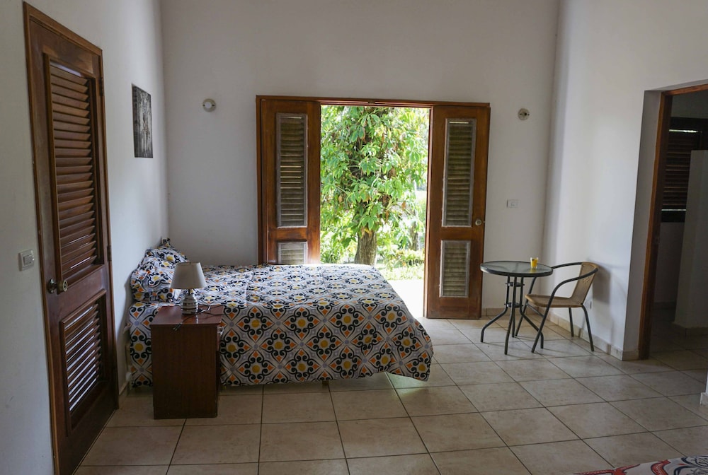 Double Room, 2 Double Beds, Garden View photo 2