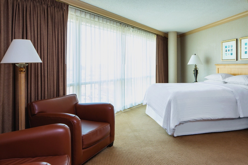 Pure, Club Room, 1 Queen Bed - Photo 2