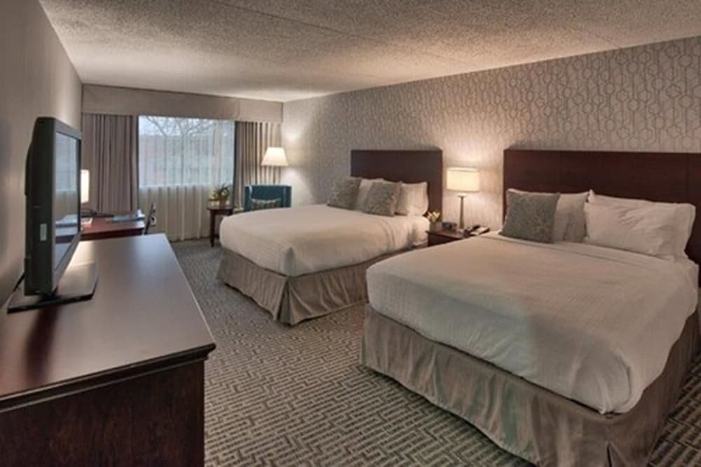 Deluxe Room, 2 Queen Beds, Garden View photo 2