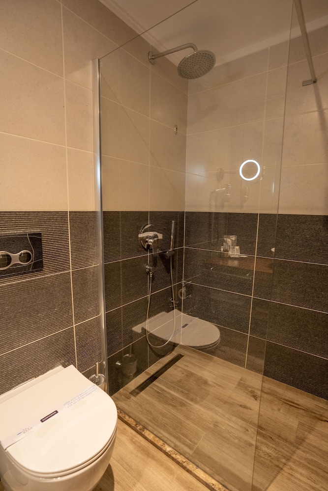 Suite, Sea View - Photo 19
