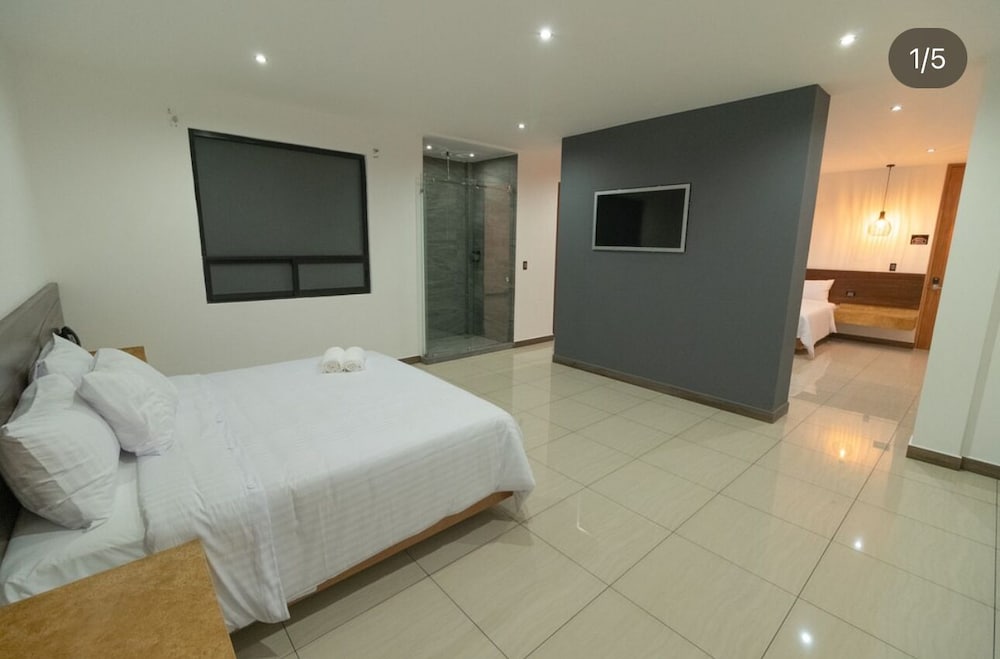 Family Room photo 1