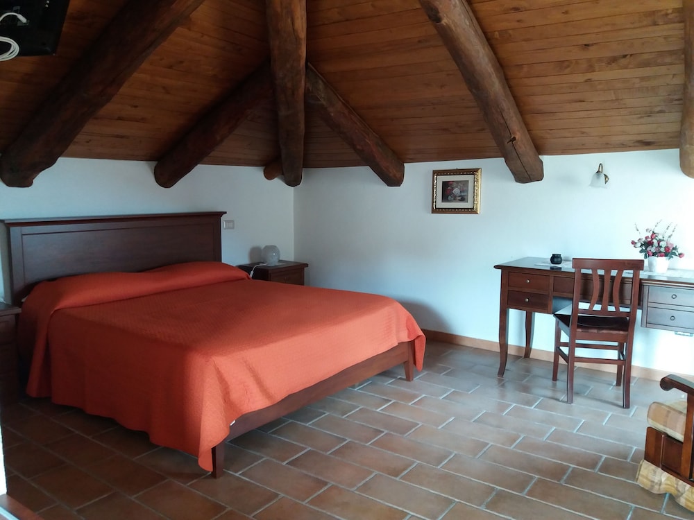 Double Room - Photo 3