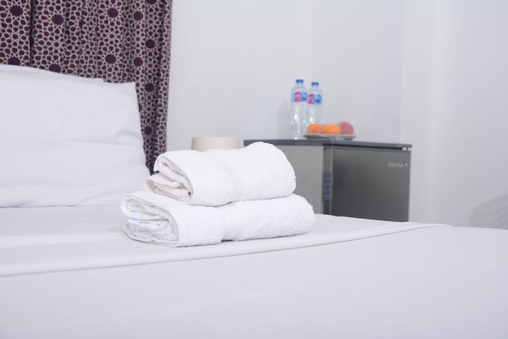 Single Room, 1 Large Twin Bed photo 3