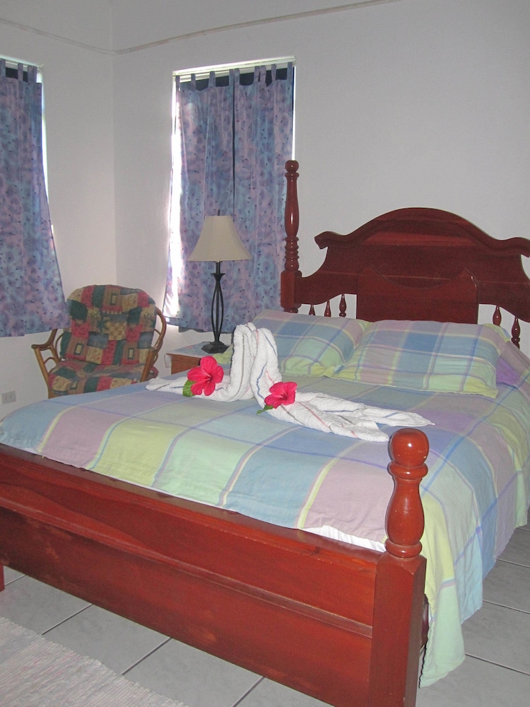 Sapphire House 2 bedrooms photo 2