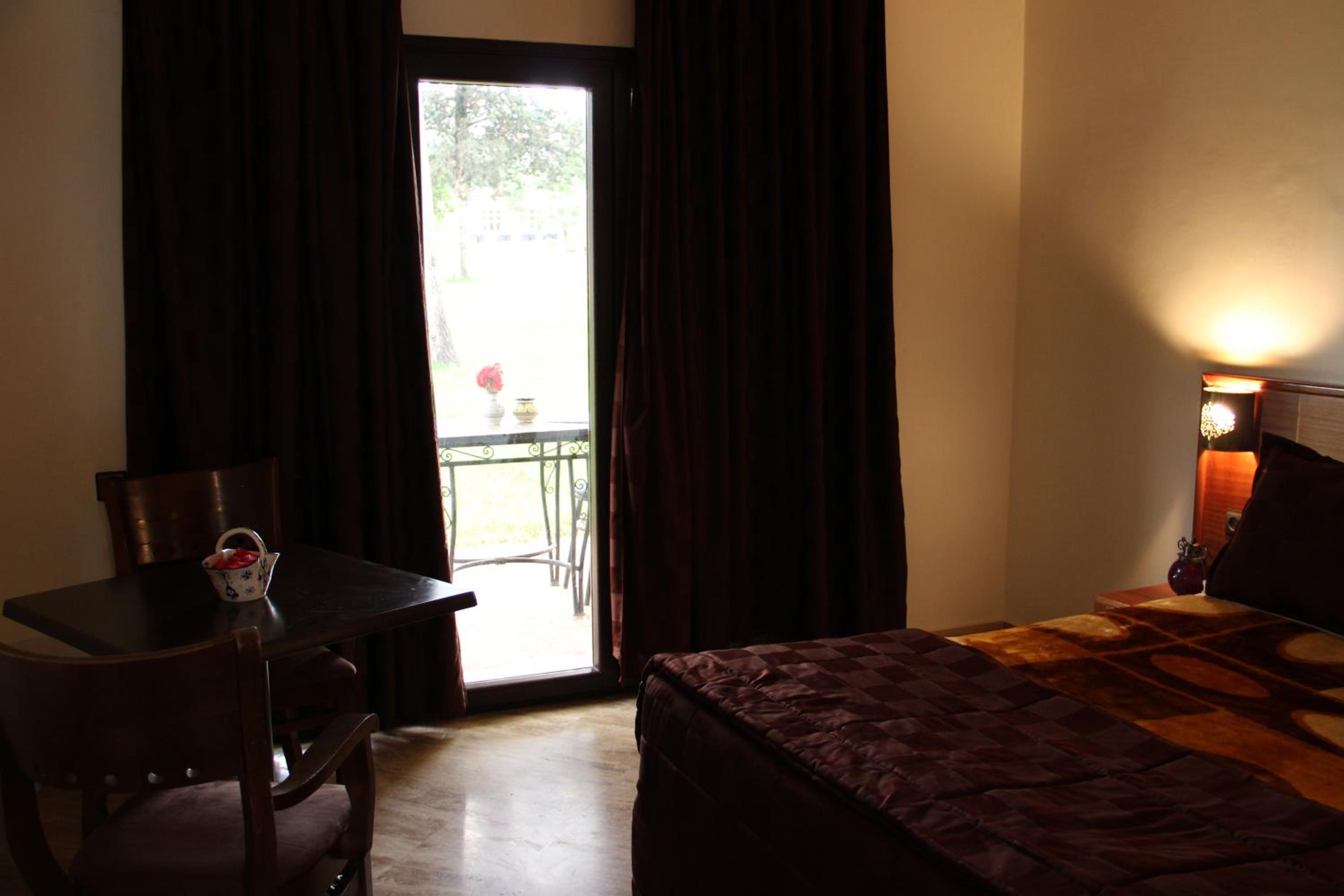 Studio Apartment photo 2