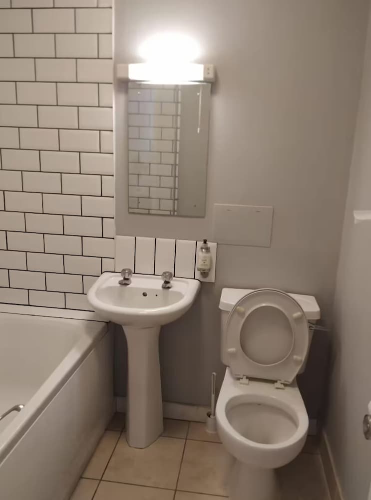 Standard Triple Room - Photo 5