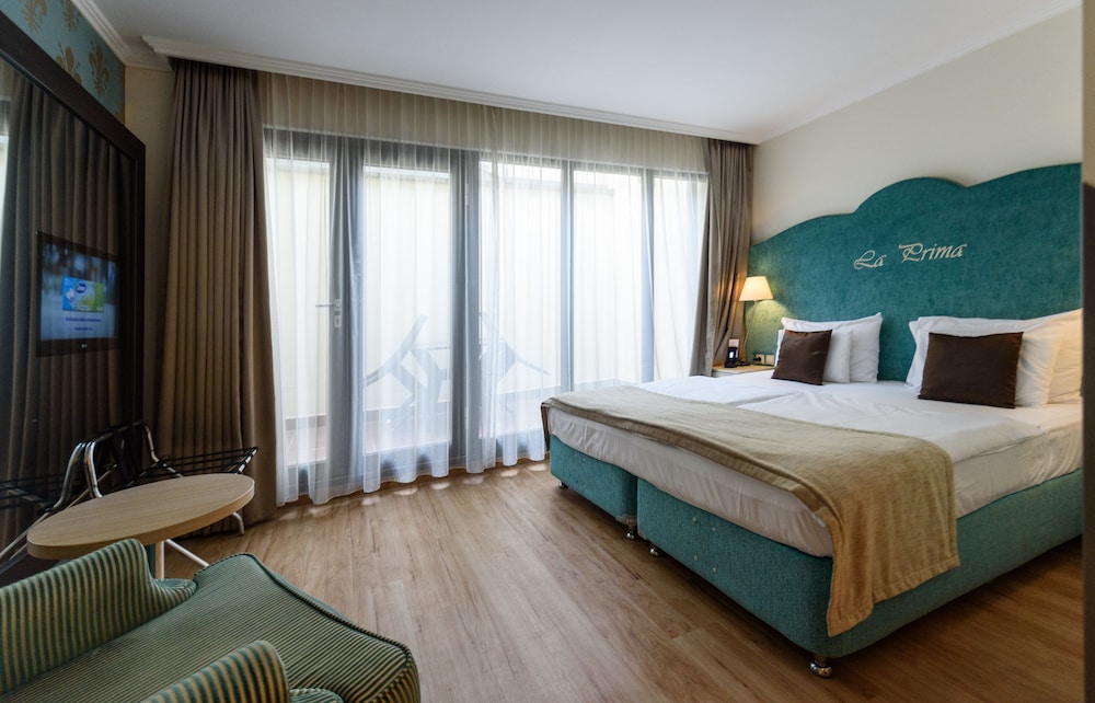 Deluxe Double Plus Room