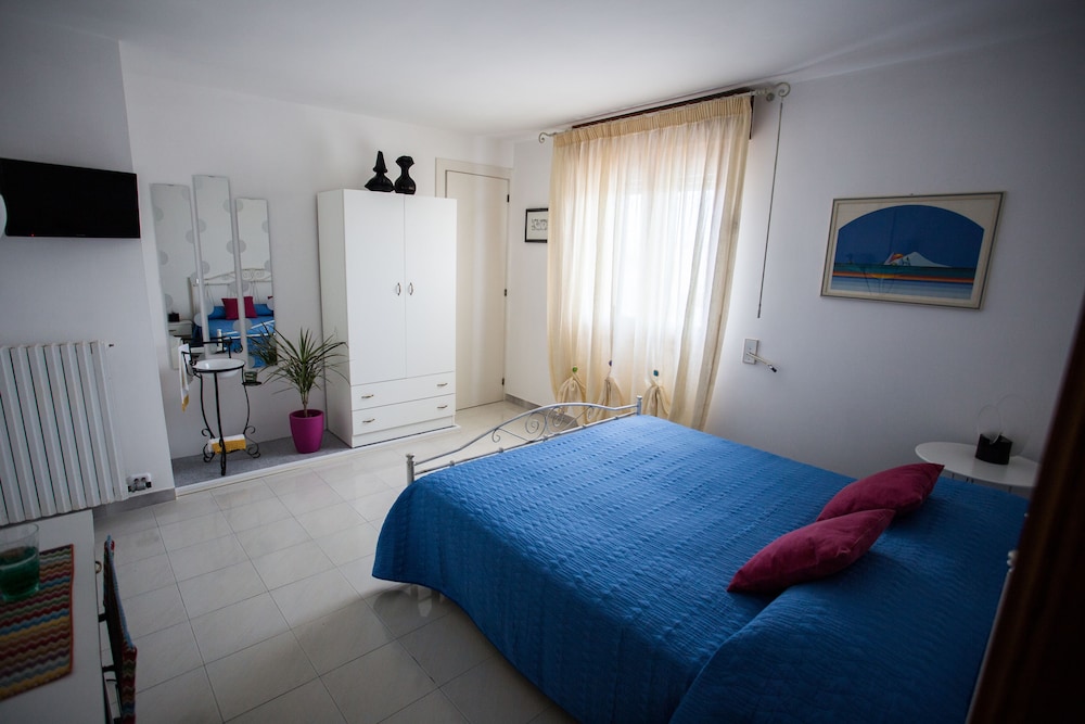 Room, 1 Bedroom, City View