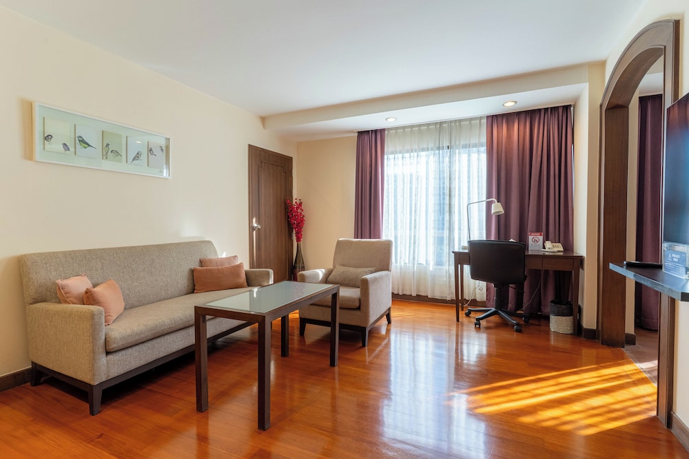 Premier Studio Suite photo 1
