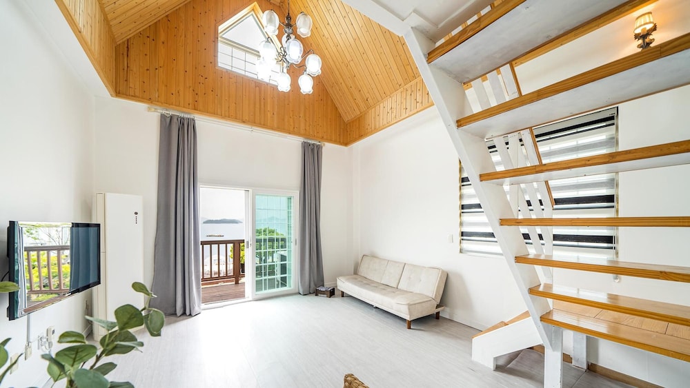 Basic Room, 1 Bedroom (201)