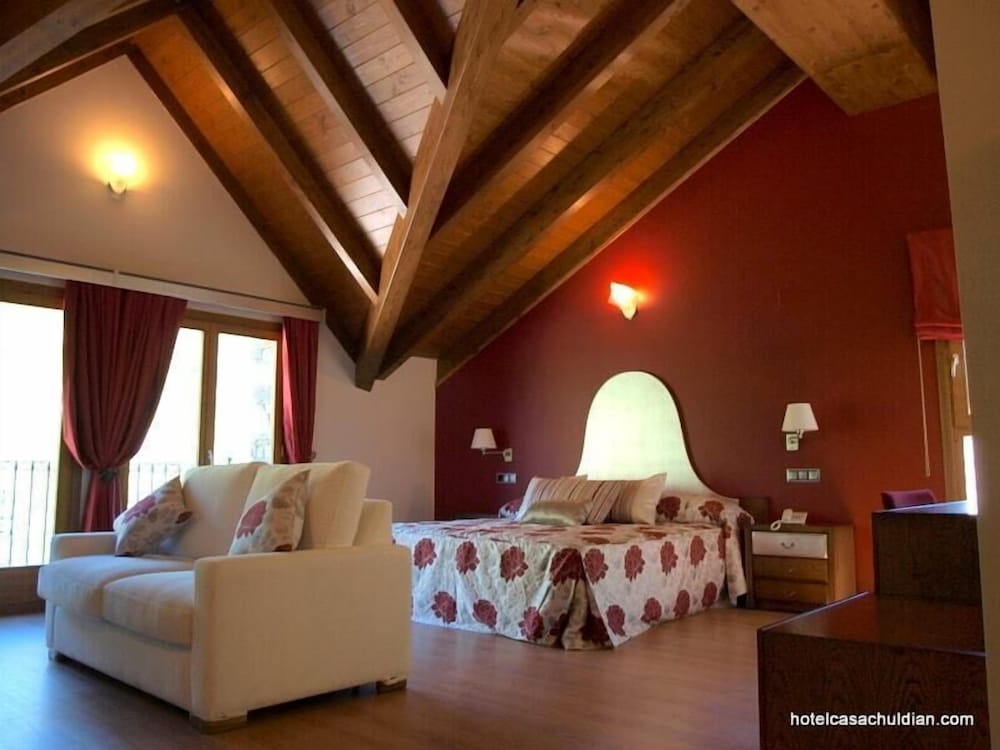 Double or Twin Room photo 3