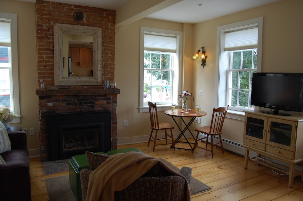 Sarah's Suite