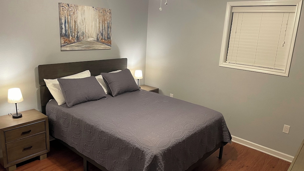 Deluxe Suite (2nd Floor)
