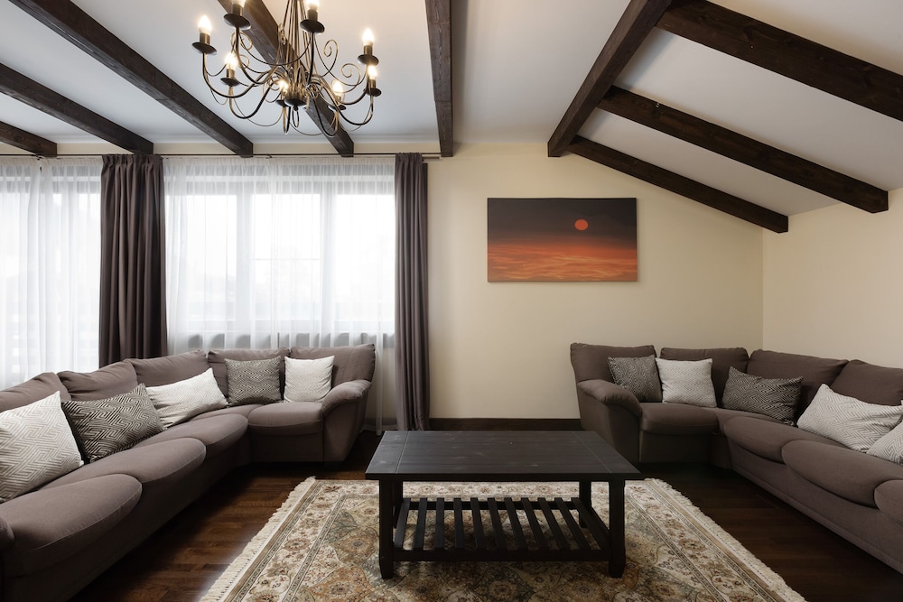 Comfort Chalet, 5 Bedrooms (No12) photo 2