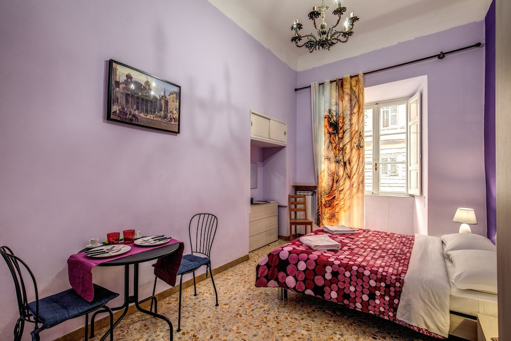 Double or Twin Room, Shared Bathroom (Via Principe Amedeo, 62) photo 2