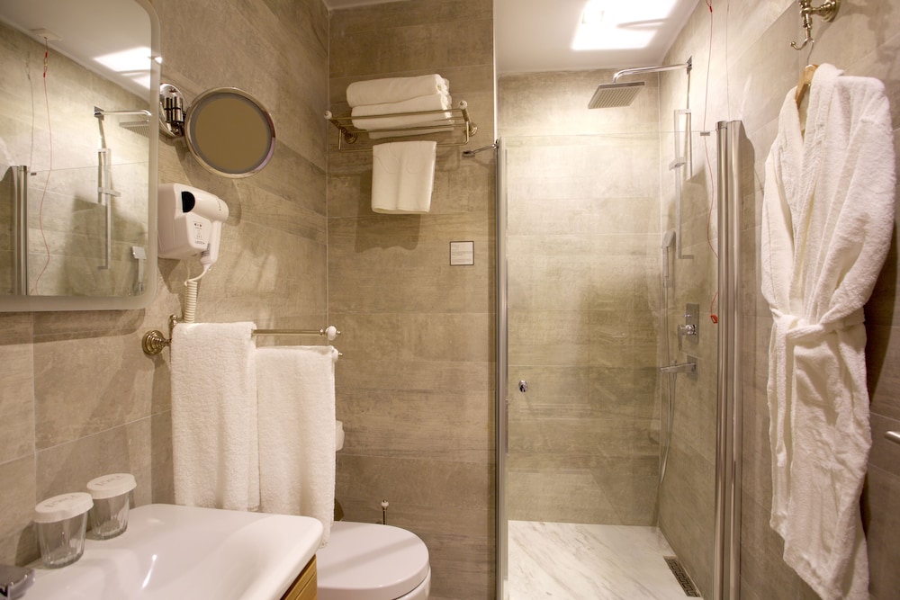 Comfort Triple Room photo 3