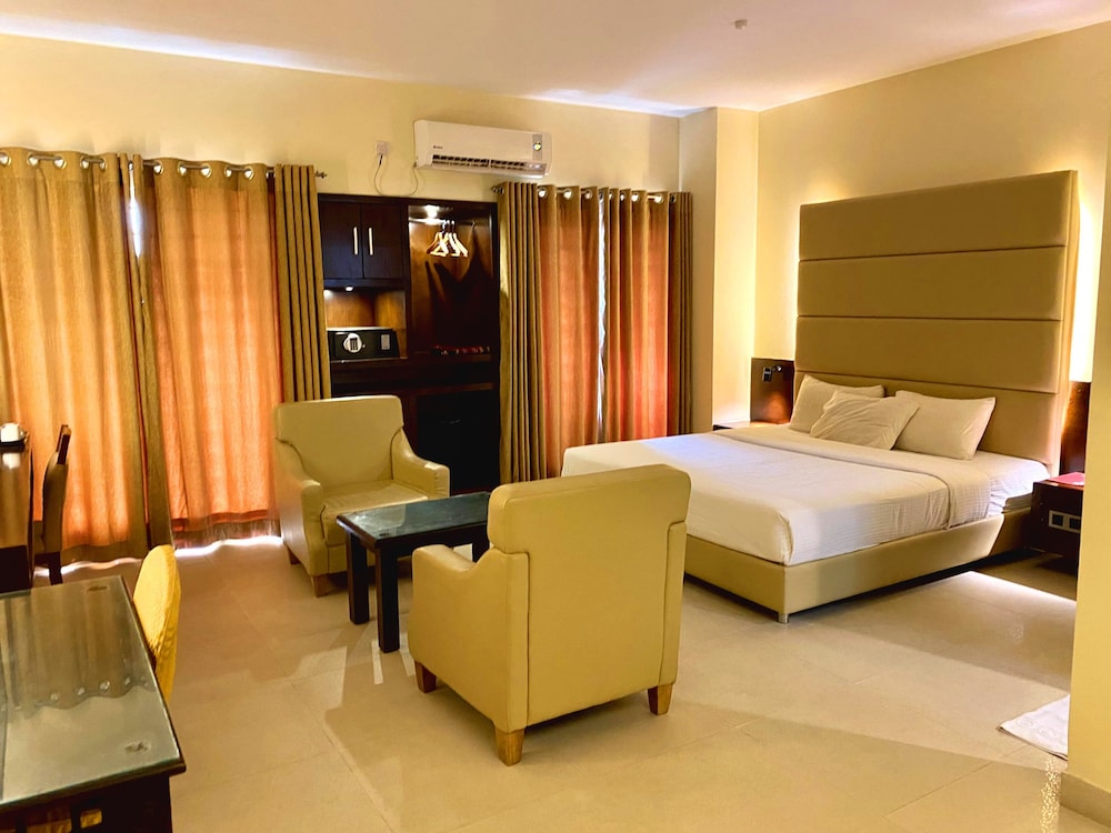 Honeymoon Room photo 2