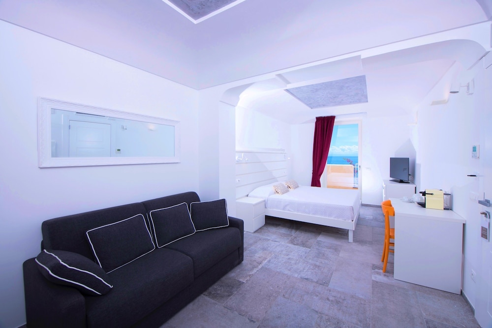 Junior Suite with Sea View Balcony