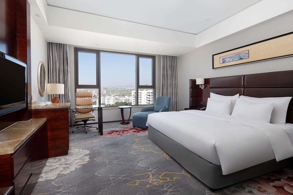 Executive Room, 1 King Bed, Non Smoking photo 1