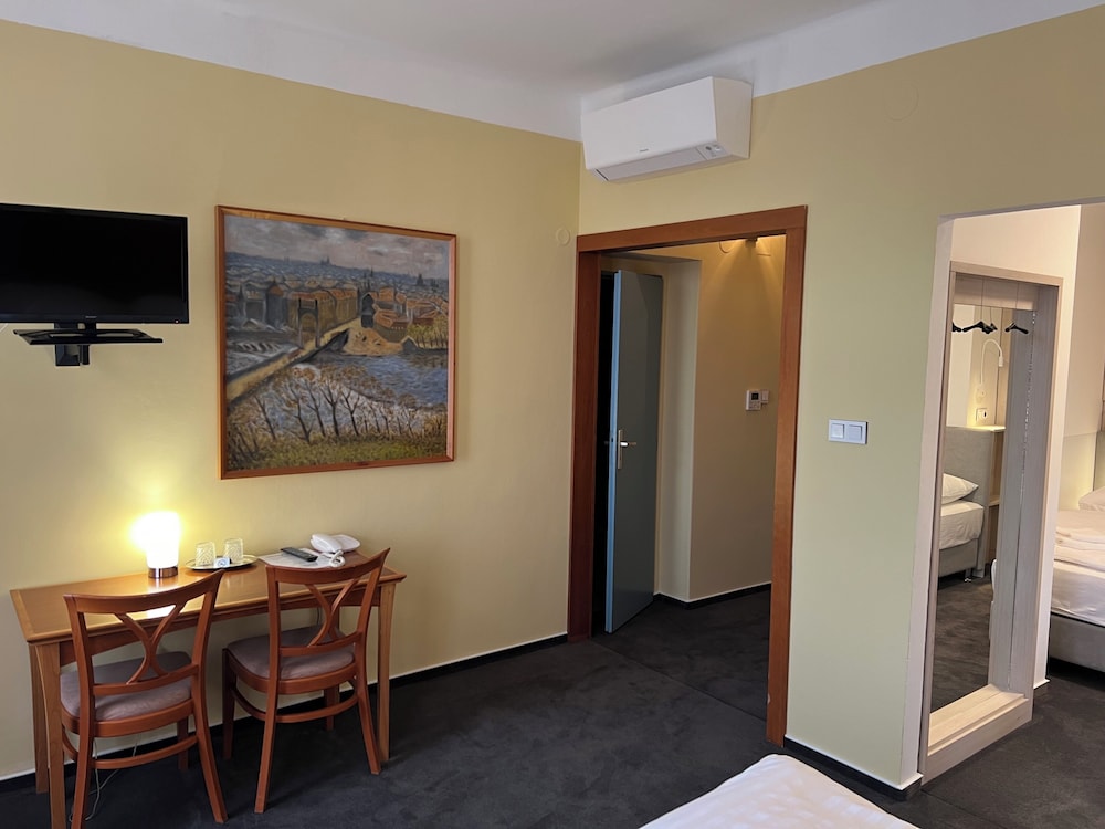 Superior Room photo 2