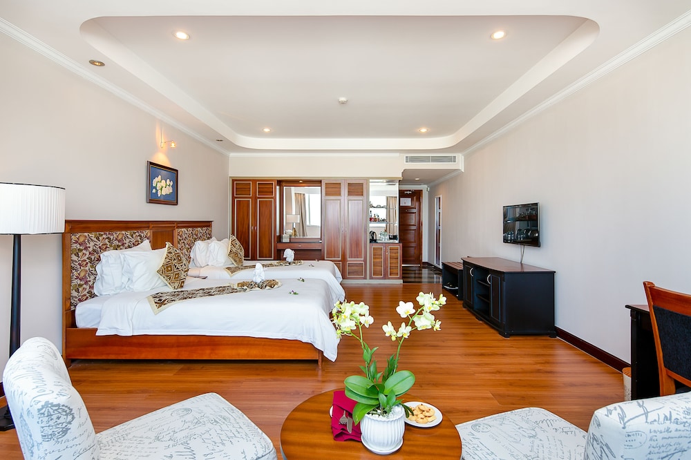Deluxe Double Room, Non Smoking, Bathtub