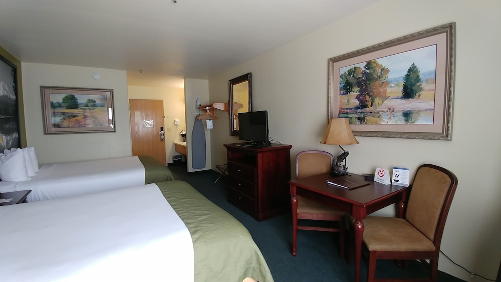 Standard Room, 2 Queen Beds, Non Smoking - Photo 4