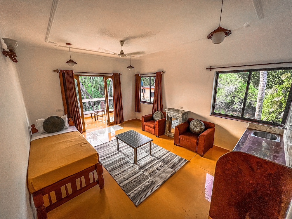 Hillside Royal Suite