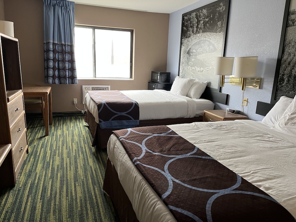 Room, 2 Queen Beds, Non Smoking - Photo 3