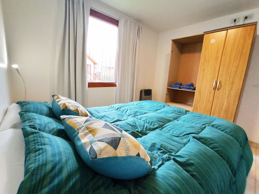 Comfort Cabin, 1 Queen Bed, Garden View photo 2