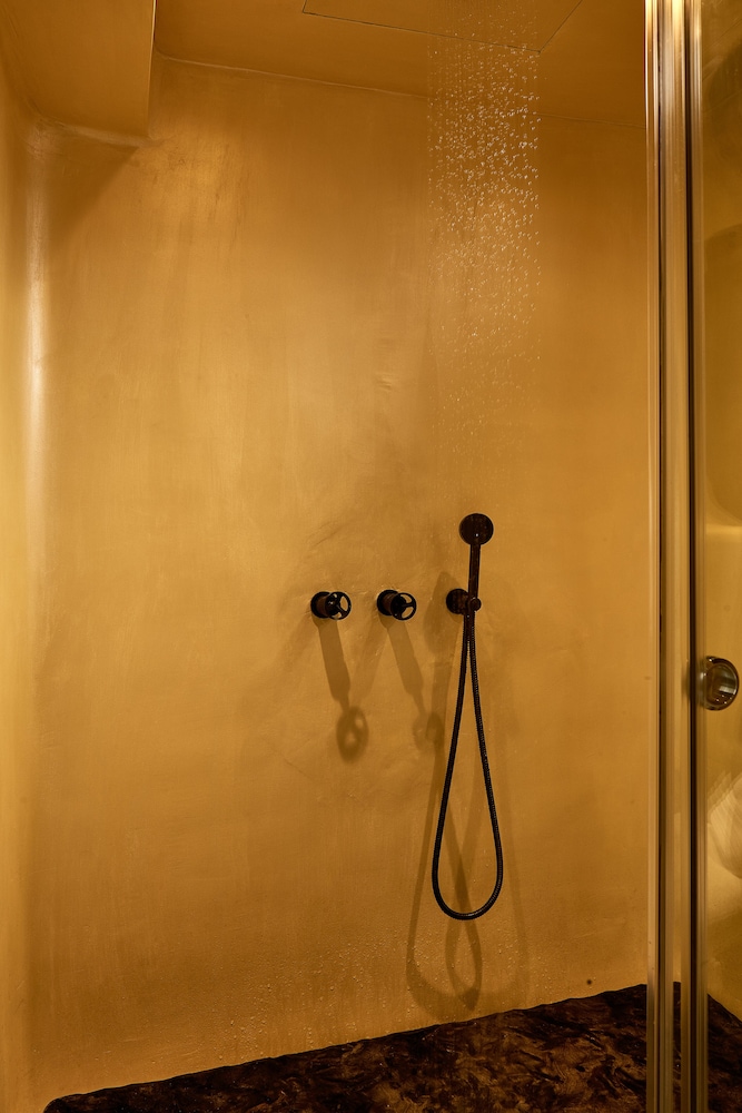 Superior Double Room (Caldera View) - Photo 2