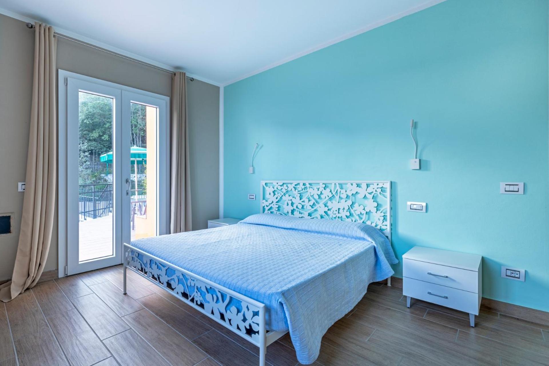 Superior Triple Room with Sea View photo 2