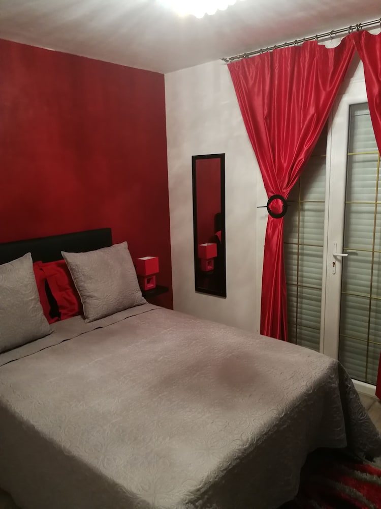 Double Room, Park View (Rouge) photo 1