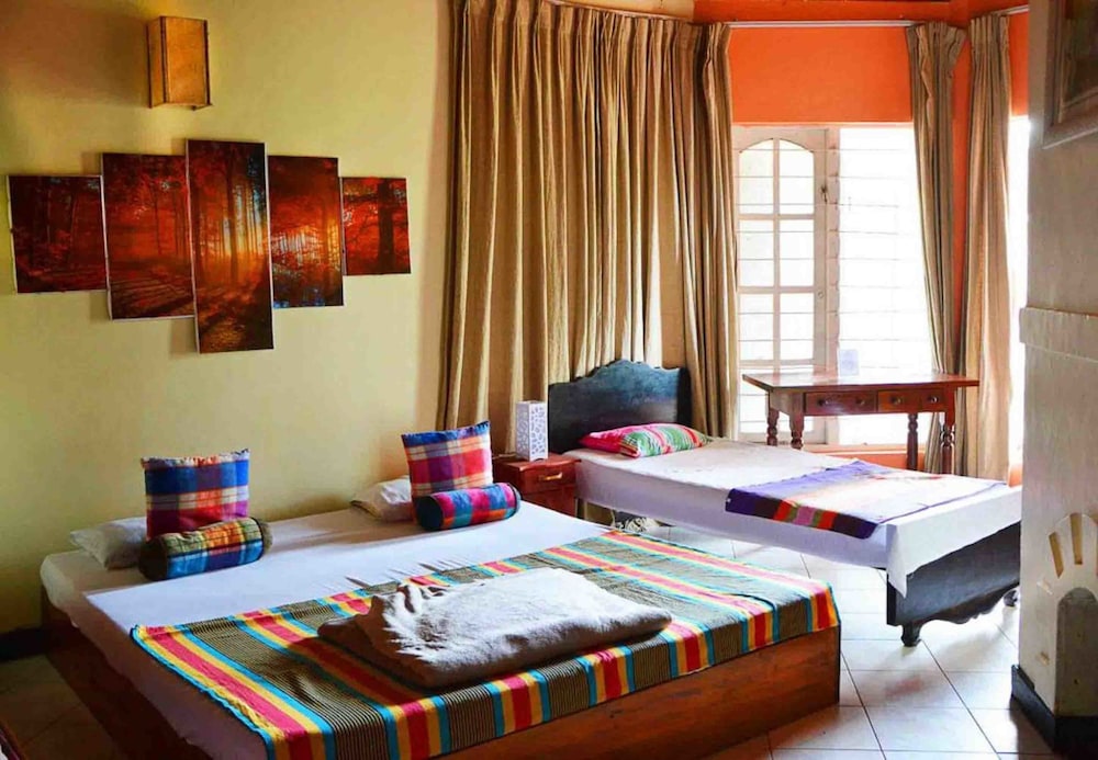 Deluxe Triple Room, Multiple Beds, Private Bathroom, Hill View photo 3