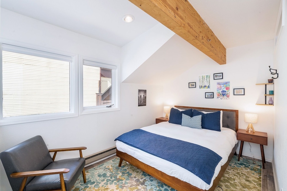 Condo, 1 Bedroom